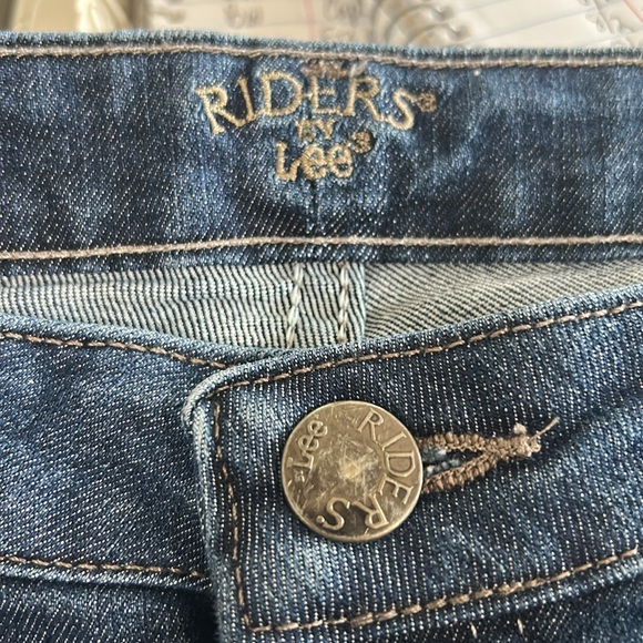 NWOT Lee Riders Women's 16 Petite Denim Blue Jeans Straight Leg Classic - Picture 7 of 9